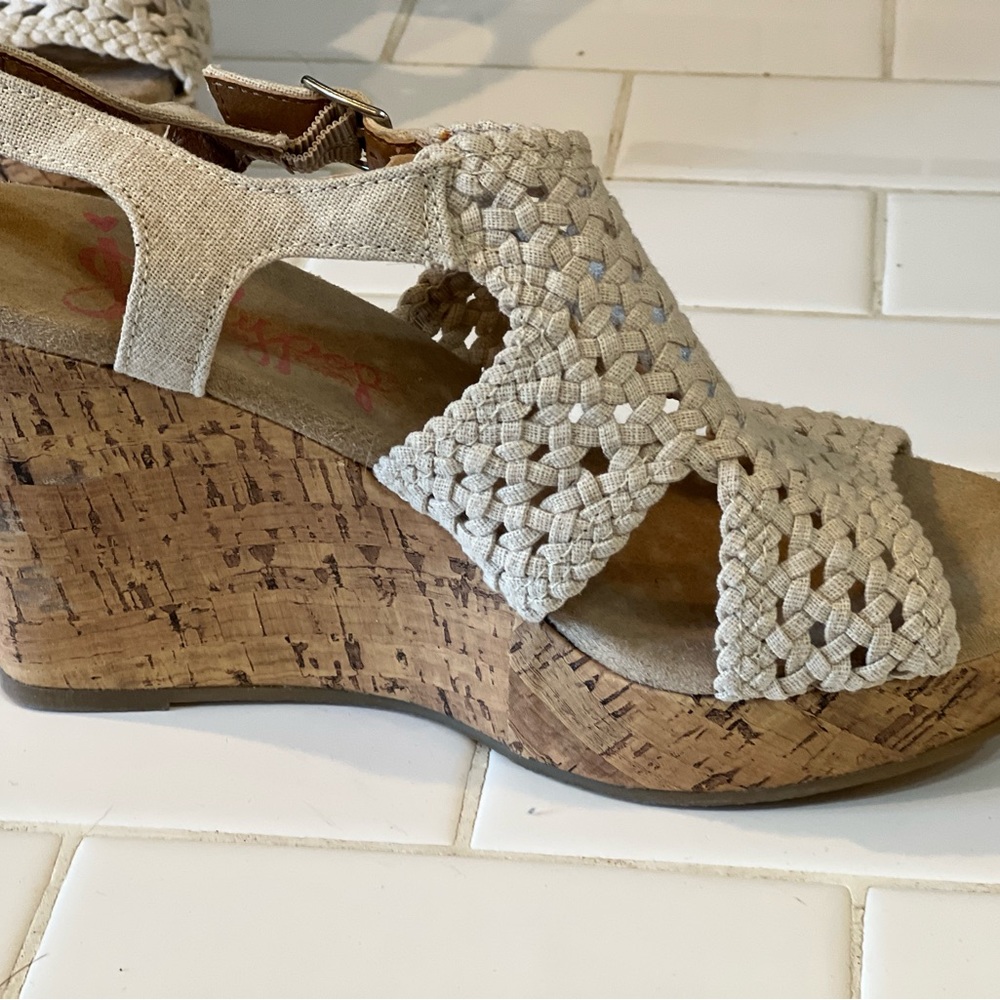 Macrame wedges